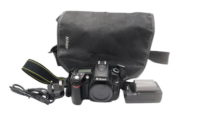 Nikon D90 DSLR Camera 12.3MP Body Only, Shutter Count 2%, Very Good REFURBISHED