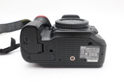 Nikon D7200 DSLR Camera 24.2MP Body Only Shutter Count 911 Excellent REFURBISHED