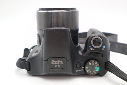 Canon SX540 HS Compact Camera 20.3MP, Wi-Fi, 50X Optical Zoom, Good Condition