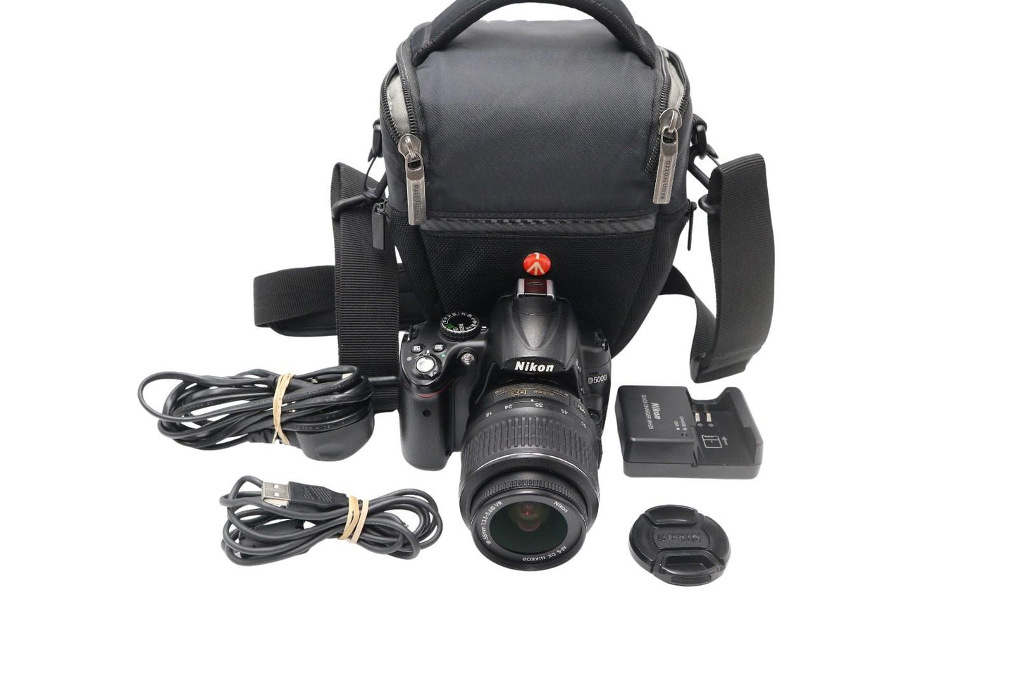 Nikon D5000 DSLR Camera 12.3MP Kit with 18-55mm, Shutter Count 13281, Good Cond.