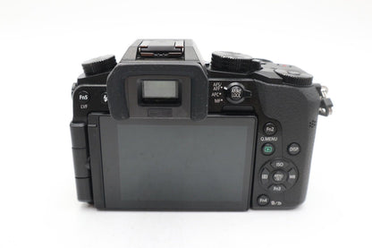 Panasonic G7 Mirrorless Camera 16.0MP with 12-60mm, Shutter Count 9108 Good Cond