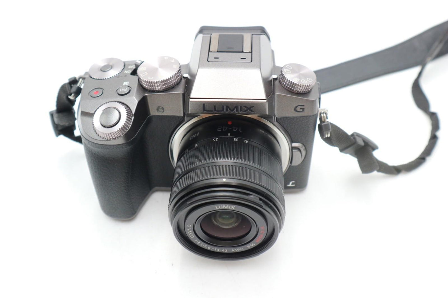 Panasonic G7 Mirrorless Camera 16MP with 14-42mm, Shutter Count 1678 REFURBISHED