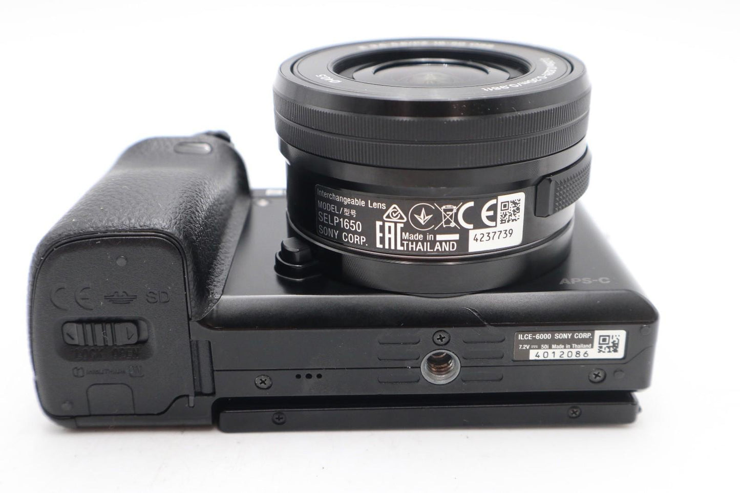 Sony A6000 Mirrorless Camera 24.3MP with 16-50mm Lens, Shutter 4697, Good Cond.