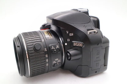 Nikon D5200 DSLR Camera 24.1MP with 18-55mm, Shutter Count 8486 Good Condition