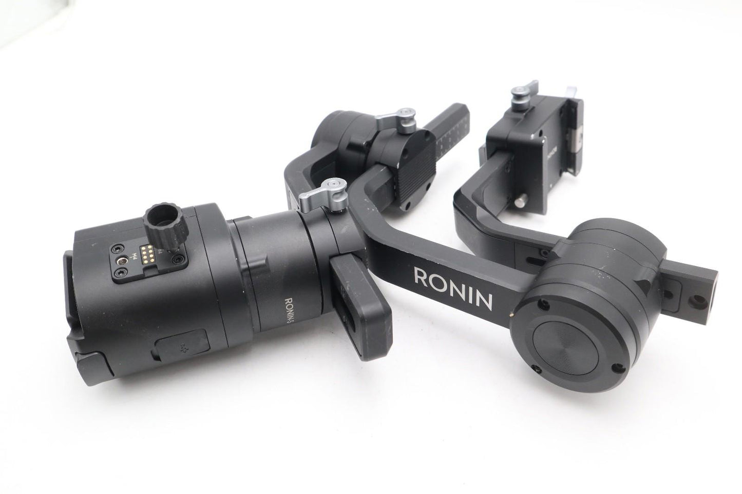 DJI Ronin S Handheld Gimbal Stabilizer for Mirrorless & DSLR Cameras