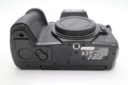 Panasonic G80 Mirrorless Camera 16MP Body Only, Shutter Count 8217, V. G. Cond.
