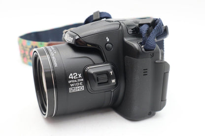 Nikon P520 Bridge Camera 18.1MP, 42x Optical Zoom, Very Good REFURBISHED
