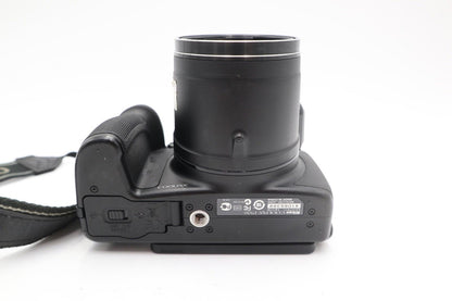 Nikon P520 Bridge Camera 18.1MP, 42x Optical Zoom, Good Condition
