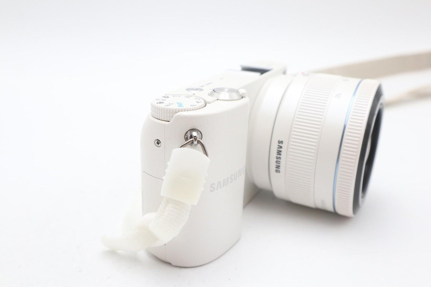 Samsung NX1000 Mirrorless Camera 20.3 MP with 20-50mm Lens, G. REFURBISHED