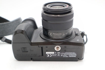 Panasonic G7 Mirrorless Camera 16MP with 14-42mm, Shutter Count 3370 REFURBISHED