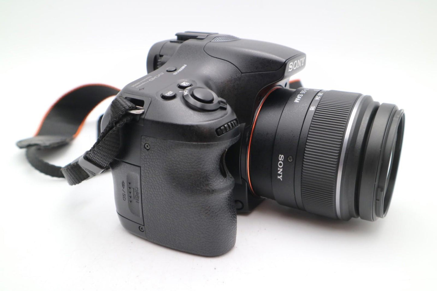 Sony Alpha A57 Camera DSLR 16.1MP with 18-55mm, Shutter C. 3590 Good REFURBISHED