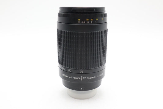 Nikon 70-300mm Telephoto Lens F4.0-5.6 G Nikkor AF Full Frame, Good Condition