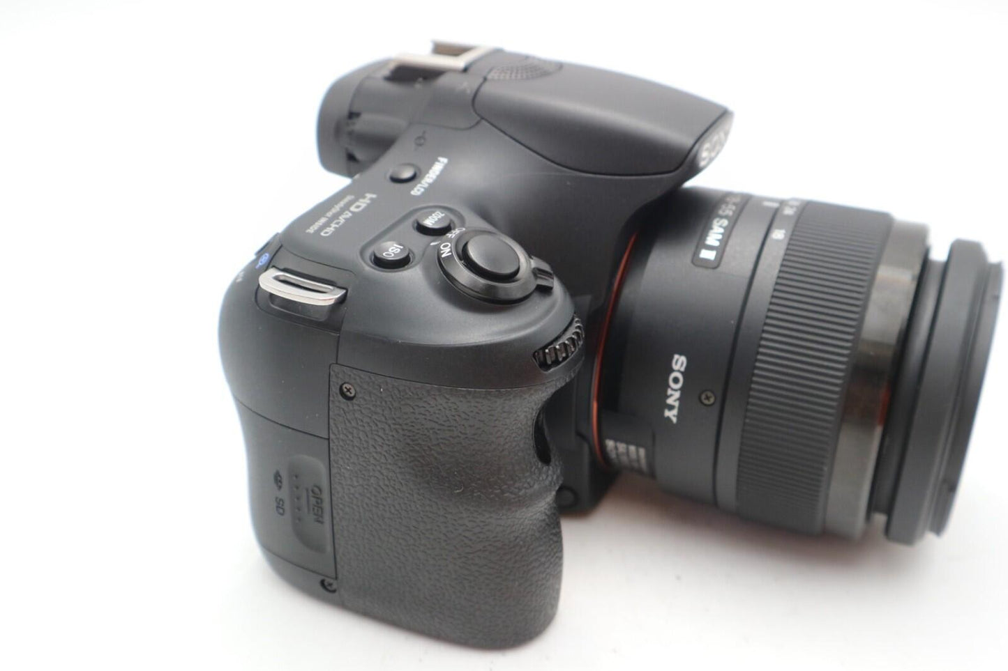 Sony A58 DSLR Camera 20.1MP with 18-55mm , Shutter Count 329, 1 Year Warranty