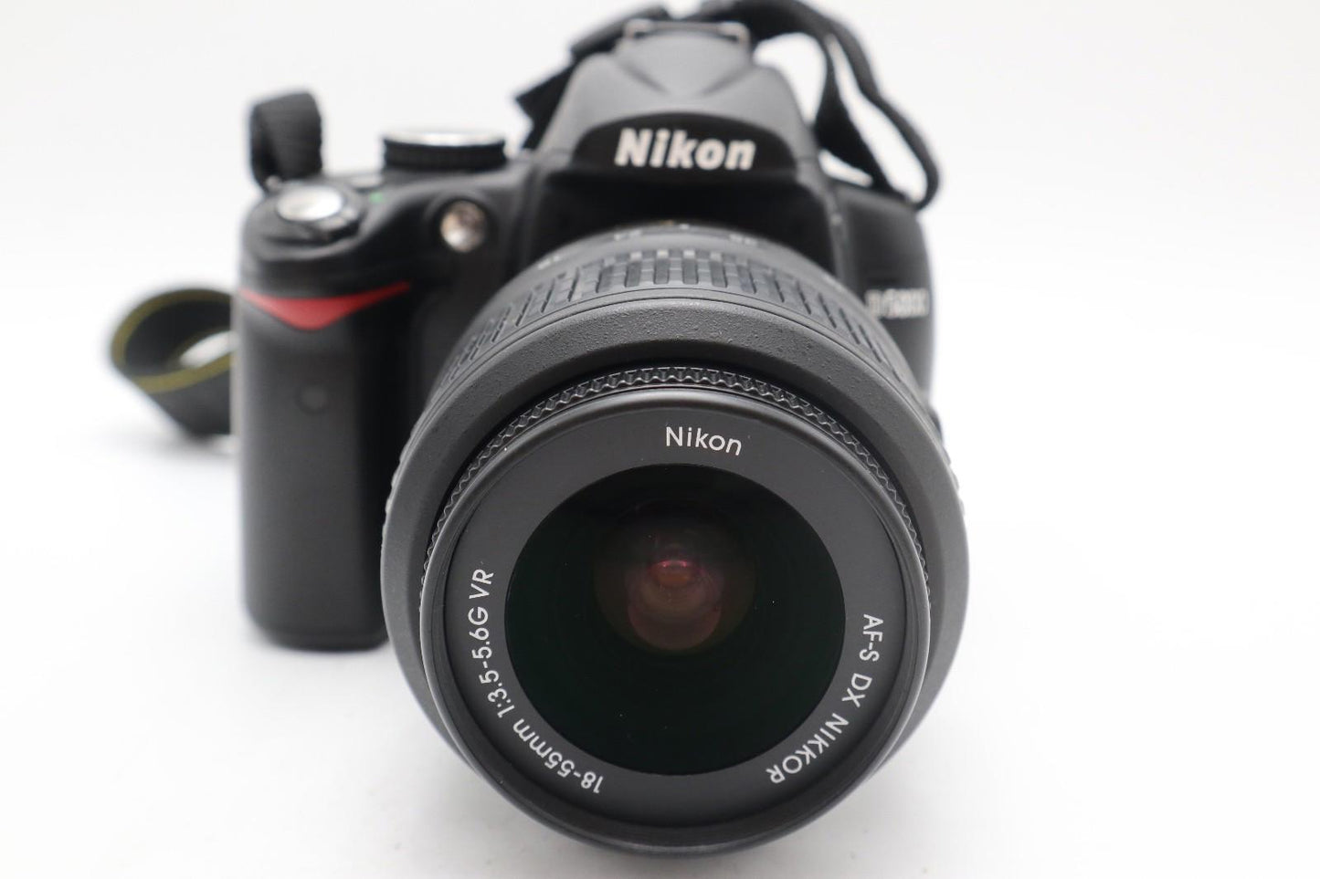 Nikon D5000 DSLR Camera 12.3MP Kit with 18-55mm Shutter Count 2573, REFURBISHED