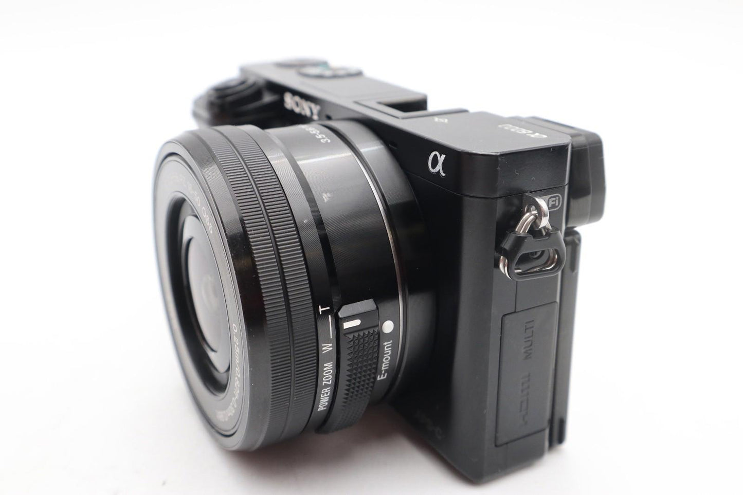 Sony A6000 Mirrorless Camera 24.3MP with 16-50mm Lens, Shutter 4697, Good Cond.