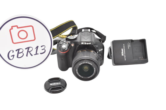 Nikon D5200 DSLR Camera 24.1MP with 18-55mm, Shutter Count 17777, Good Condition