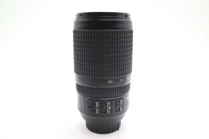Nikon 70-300mm Telephoto Lens F4.5-5.6 G VR Full Frame Stabilised Good Condition