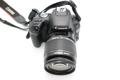 Canon 200D Camera DSLR 24.2MP Kit with 18-55mm Shutter Count 9374 G. REFURBISHED