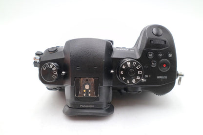 Panasonic DMC-GH5 Mirrorless Camera 20MP Body Only, Shutter 15041, V-LOG-L