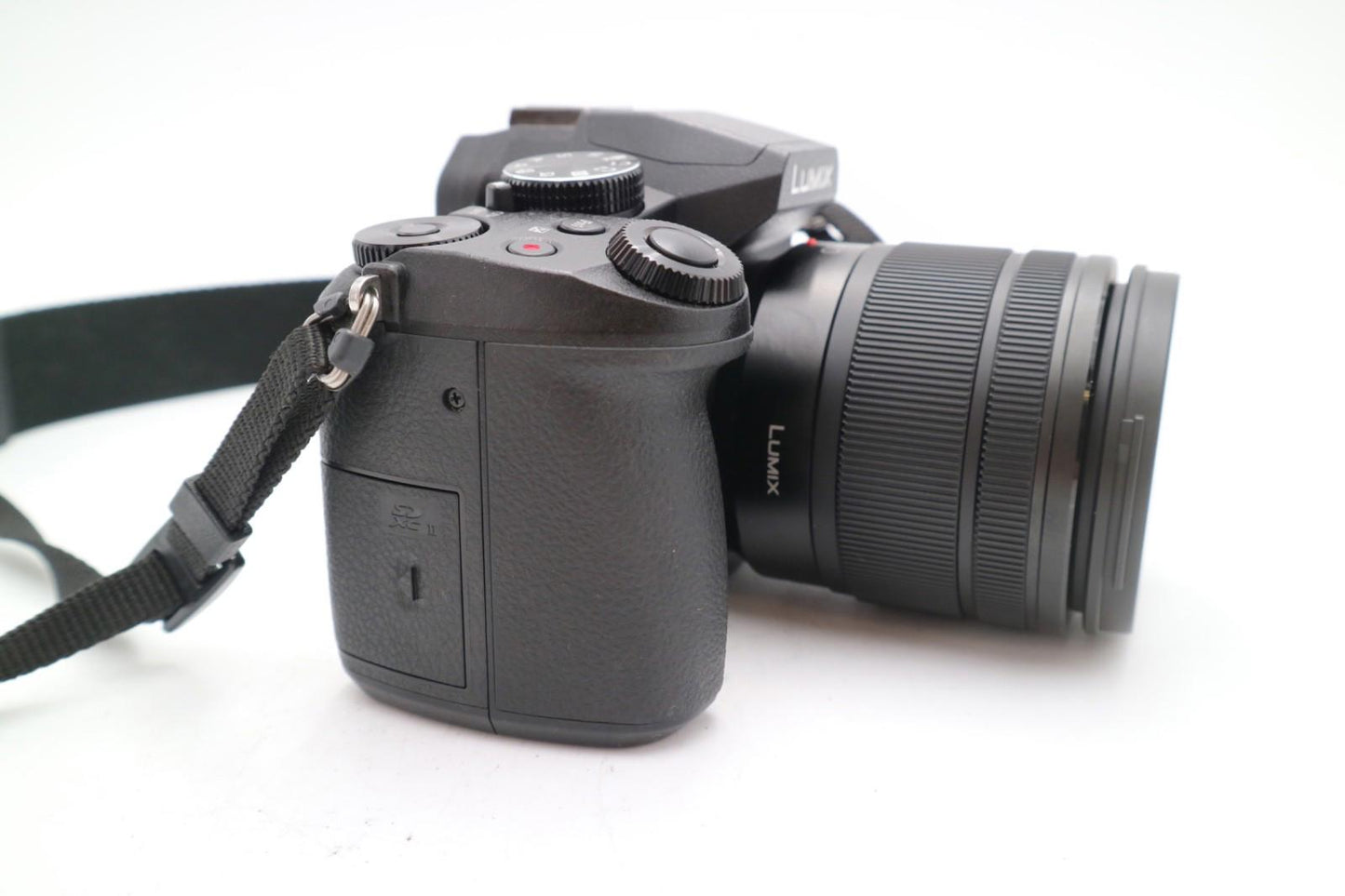 Panasonic G80 Mirrorless Camera 16MP with 12-60mm Shutter Count 3850 REFURBISHED