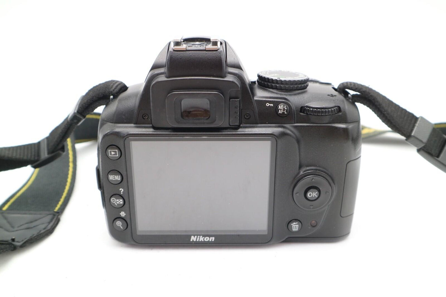 Nikon D3000 DSLR Camera 10.2MP with 18-55mm, Shutter Count 10884, Good Condition