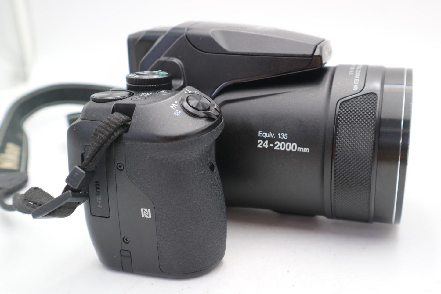Nikon COOLPIX P900 Camera 16MP Compact Premium, Zoom 83x, Good Condition