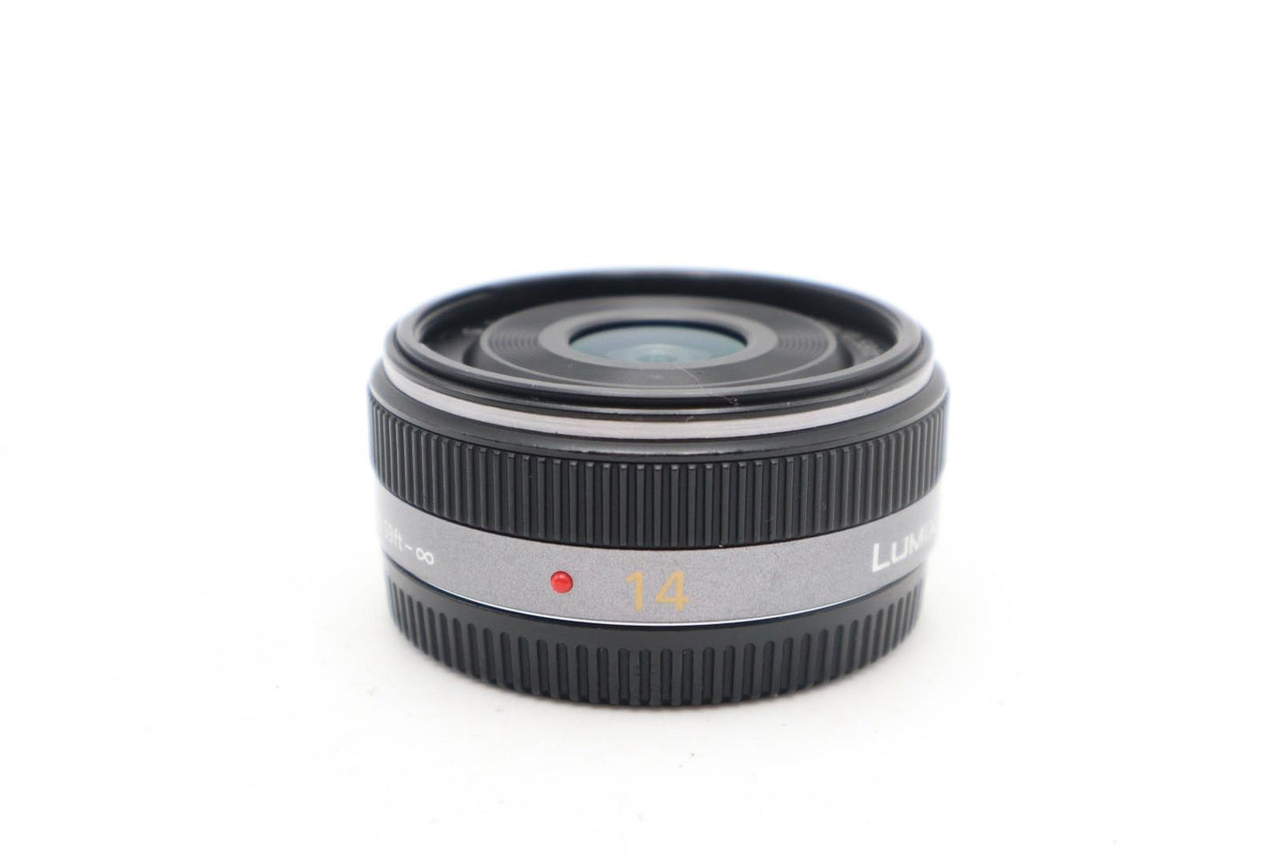 Panasonic 14mm Pancake Lens F/2.5 G Wide Angle for Micro Four Thirds Good Cond.