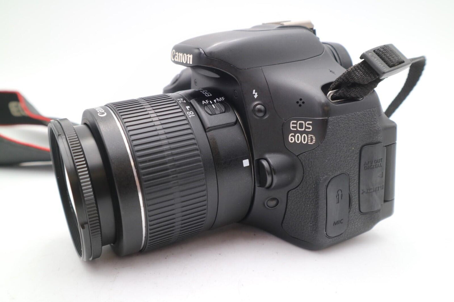 Canon 600D DSLR Camera 18MP with Canon 18-55mm Lens, 1 Year Warranty, Good Cond.
