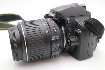 Nikon D40 Camera 6.1MP DSLR with 18-55mm, Shutter Count 14104, Good Condition