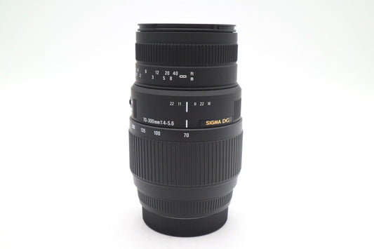 Sigma 70-300mm Telephoto Lens f/4-5.6 DG Zoom Macro for Sony, Fair Condition