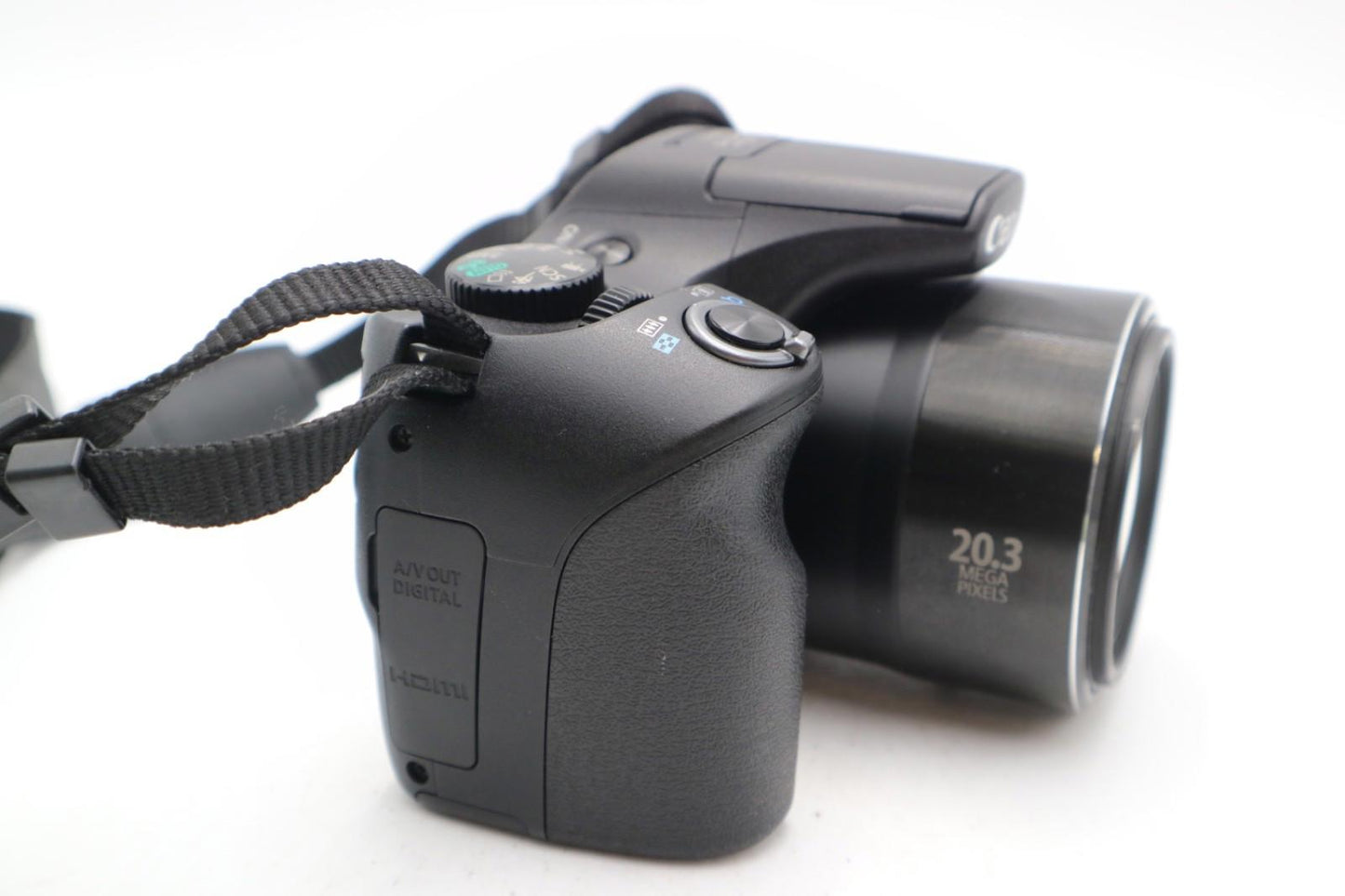 Canon SX540 HS Compact Camera 20.3MP, Wi-Fi, 50X Optical Zoom, V. Good Condition