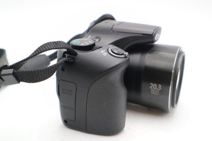 Canon SX540 HS Compact Camera 20.3MP, Wi-Fi, 50X Optical Zoom, V. Good Condition