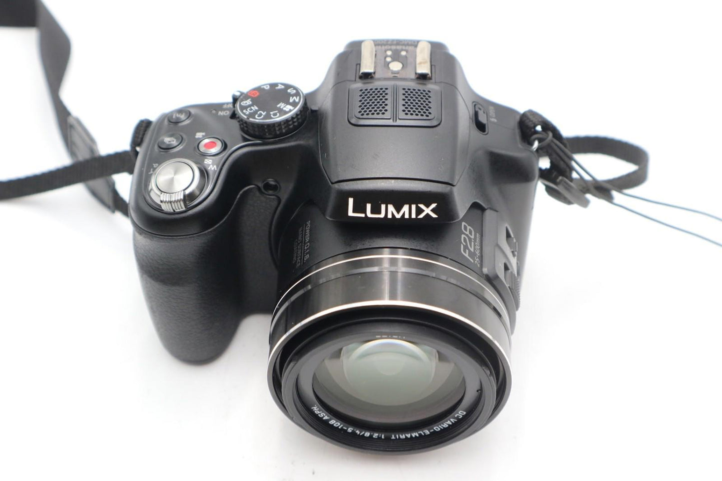 Panasonic LUMIX DMC-FZ200 Camera 12.1 MP, 24x Zoom, Good Condition