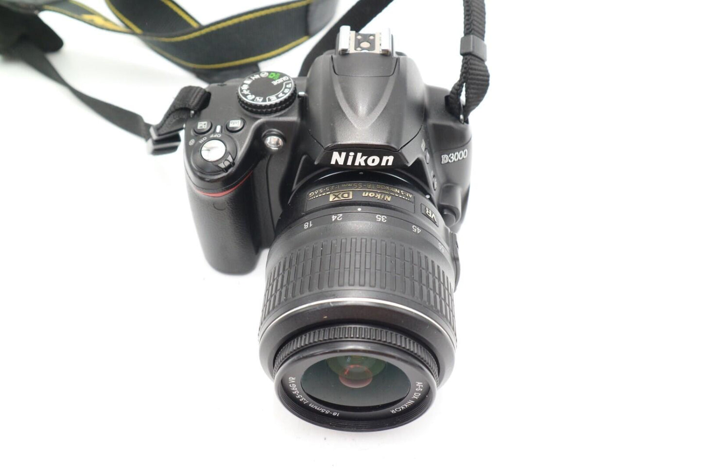 Nikon D3000 DSLR Camera 10.2MP with 18-55mm, Shutter Count 10884, Good Condition