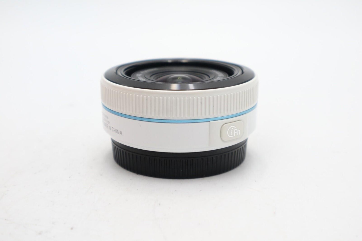 Samsung NX 16mm Lens f/2.4 Very Sharp Prime Wide Angle Pancake Lens, Good Cond.