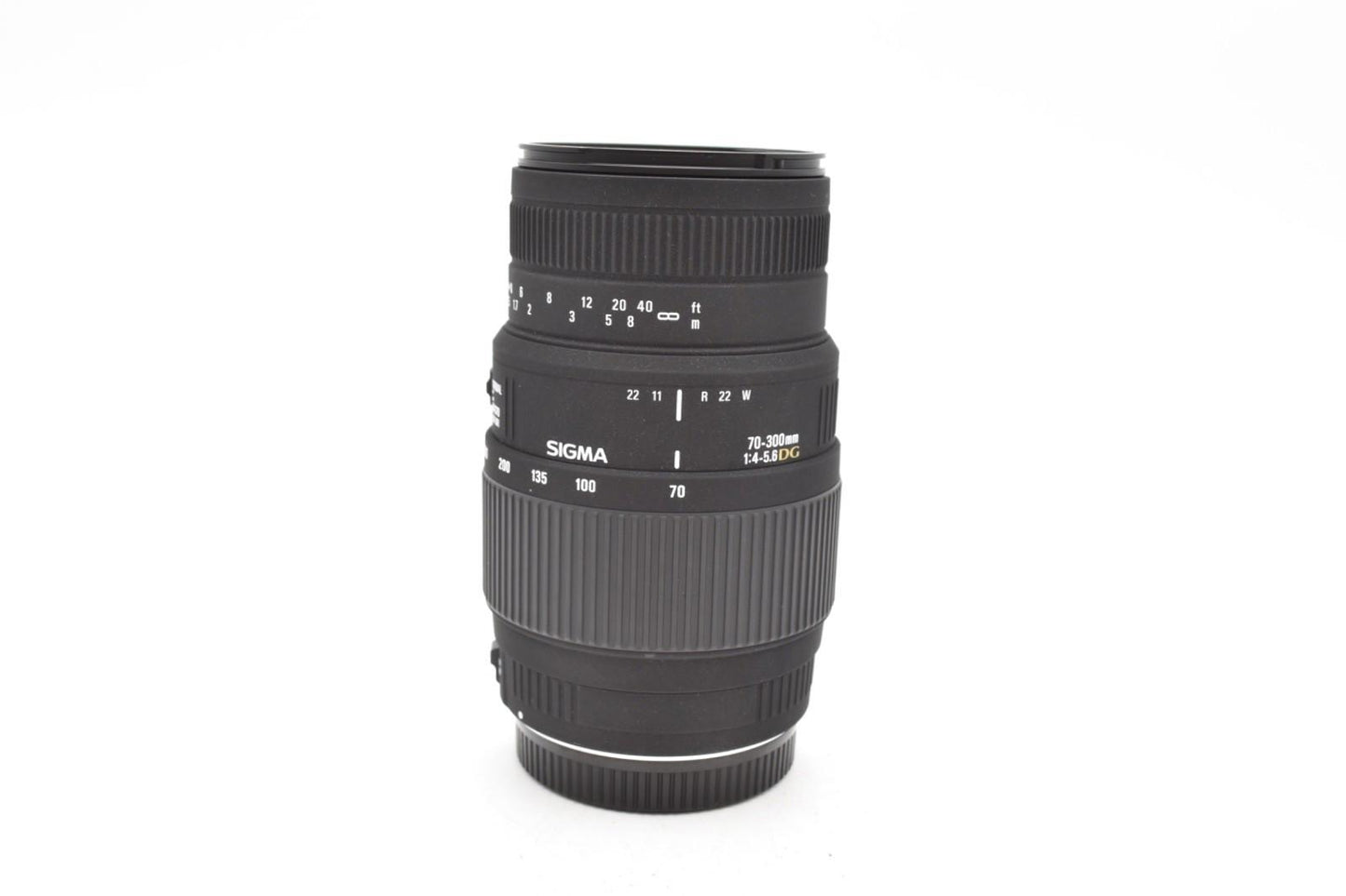 Sigma 70-300mm f/4-5.6 Lens Zoom Macro, Telephoto for Canon, Very Good Cond.