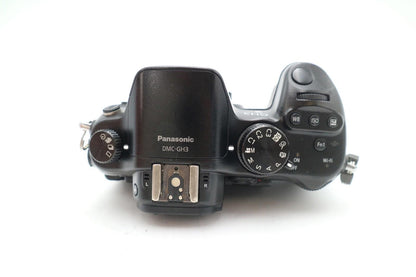 Panasonic GH3 Mirrorless Camera 16MP Body Only, Shutter Count 1971, Good Cond.