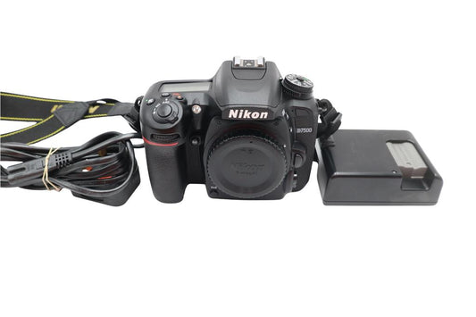Nikon D7500 DSLR Camera 20.9MP Body Only, Shutter Count 18%, Very Good Cond.