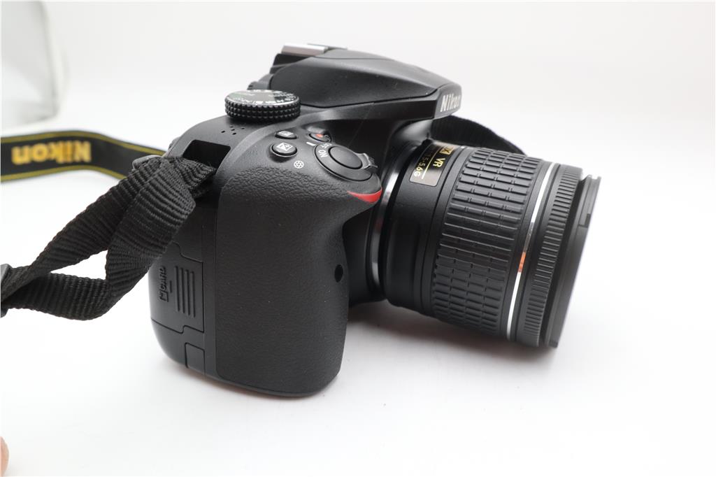 Nikon D3400 DSLR Camera 24.2MP with 18-55mm, Shutter Count 16841, Very Good Cond