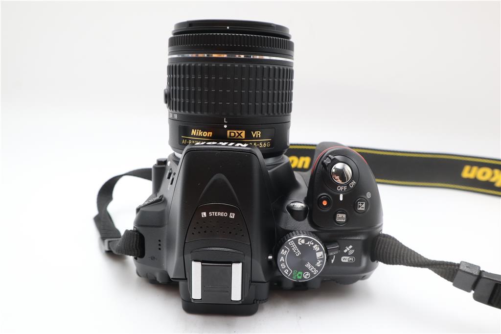 Nikon D5300 24.2MP Camera DSLR with Nikon 18-55mm, Shutter Count 1645, V.G. REFU