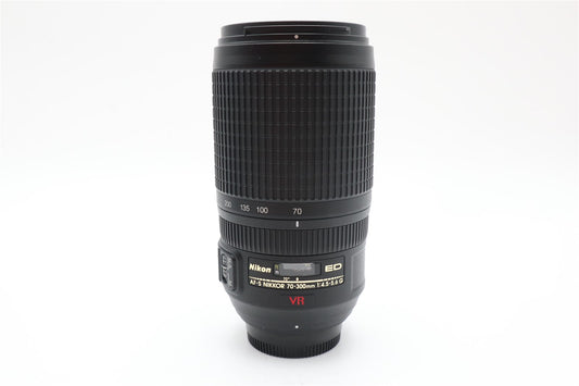 Nikon 70-300mm Telephoto Lens F4.5-5.6 G VR Full Frame Stabilised, Very G. Cond.