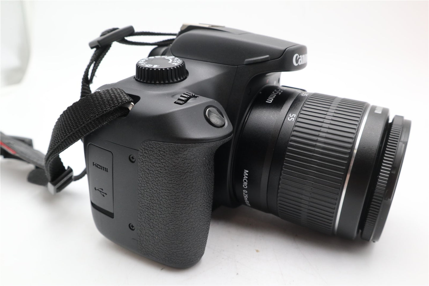 Canon 4000D Camera DSLR 18.0MP with 18-55mm, Shutter Count 1737, V. Good REFURB.
