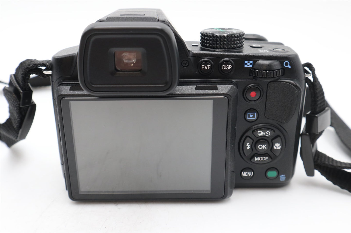 Pentax X-5 Camera 16MP, 26x Zoom, Digital Bridge, Very Good Condition