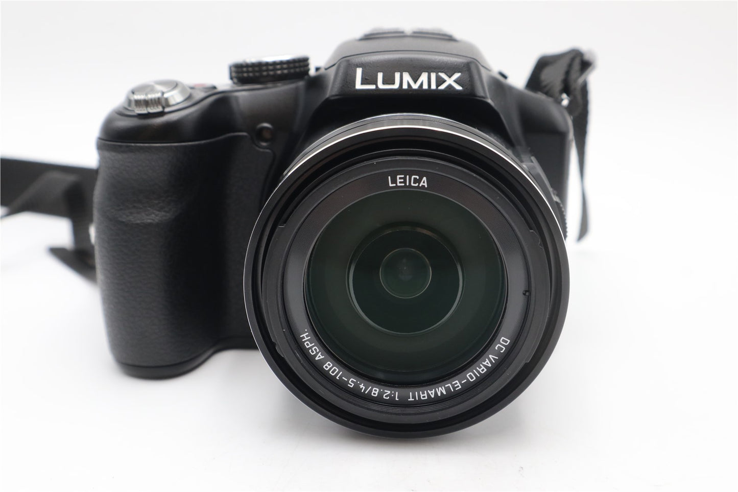 Panasonic LUMIX DMC-FZ200 Camera 12.1 MP, 24x Zoom, Digital Bridge, Good Cond.