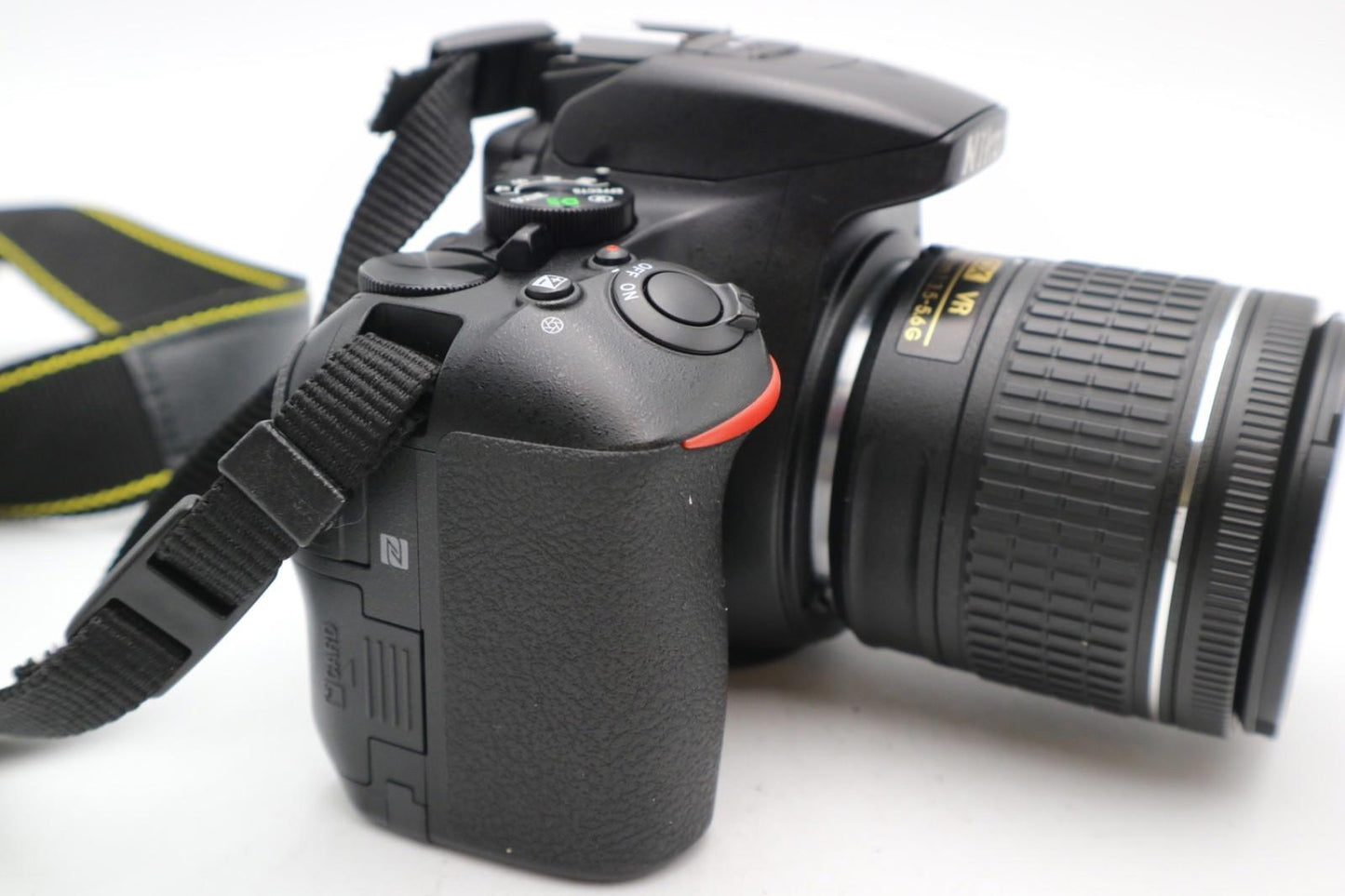 Nikon D5600 24MP Camera DSLR with 18-55mm, Shutter Count 9346, V. Good Condition