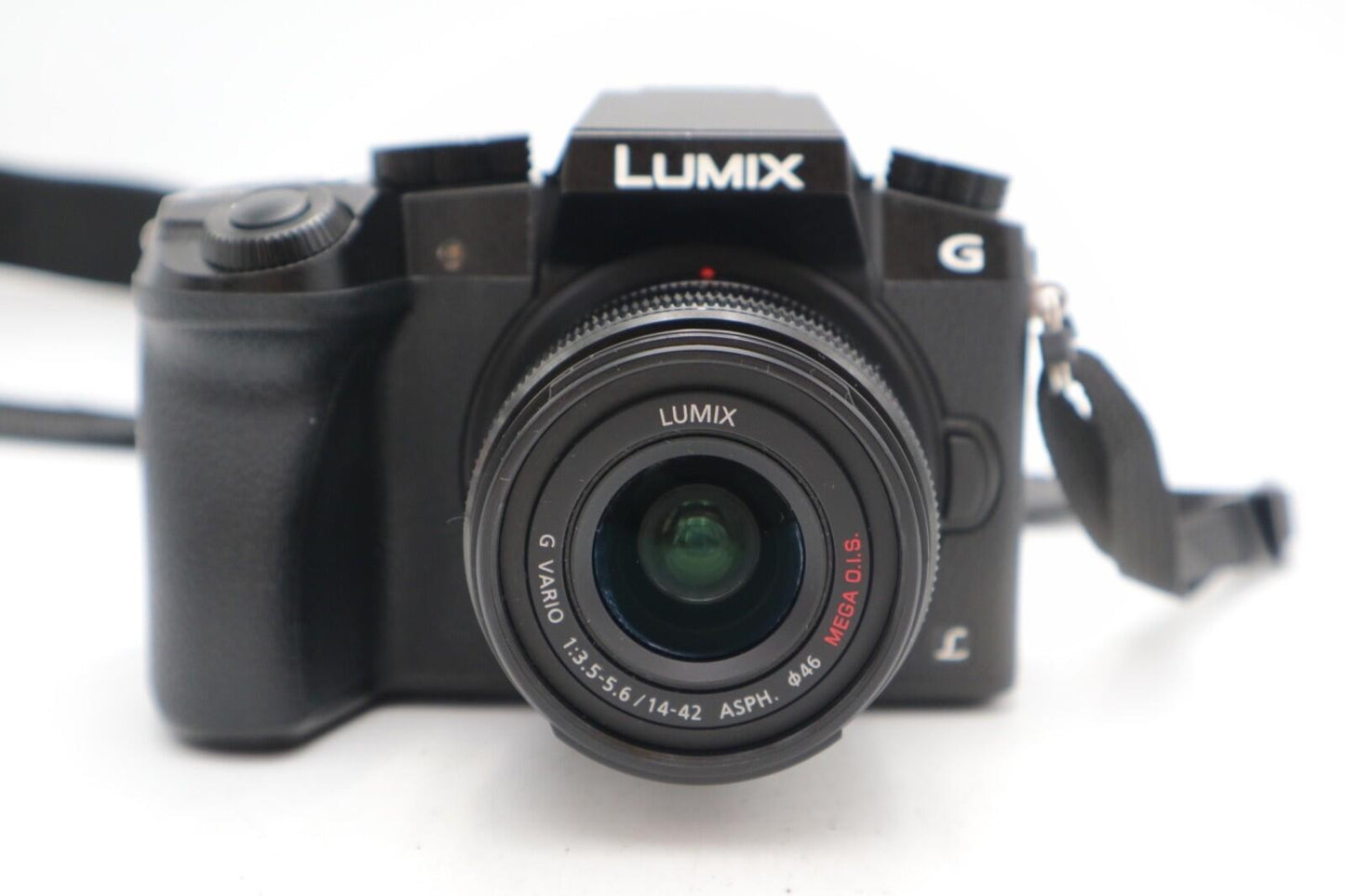 Panasonic G7 Mirrorless Camera 16MP with 14-42mm, Shutter Count 3370 REFURBISHED