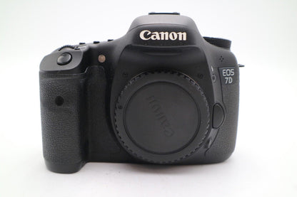 Canon EOS 7D DSLR Camera Body Only, Shutter Count 28077, Very Good Cond.