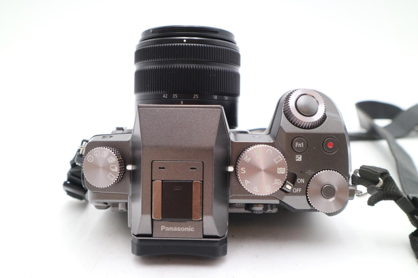 Panasonic G7 Mirrorless Camera 16MP with 14-42mm, Shutter Count 1678 REFURBISHED