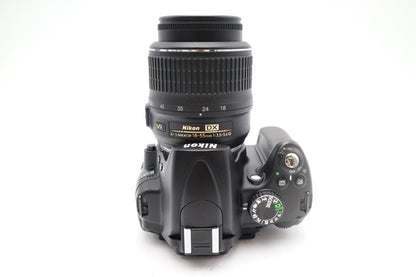 Nikon D5000 DSLR Camera 12.3MP Kit with 18-55mm Shutter Count 24173, Good Cond.