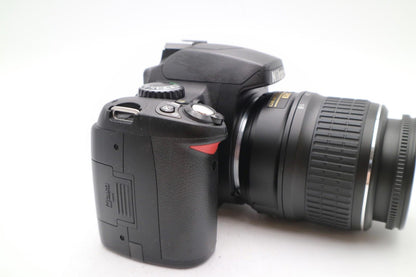 Nikon D40 Camera 6.1MP DSLR with 18-55mm, Shutter Count 8544, Good Condition